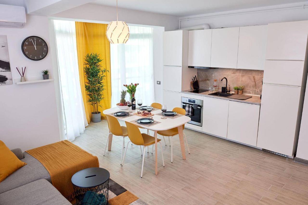 Fineloft Sea View Apartment-Spa N Pools Beach Resort Năvodari المظهر الخارجي الصورة