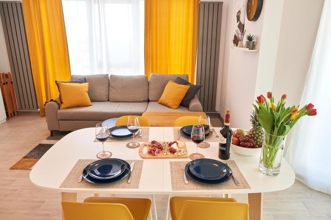 Fineloft Sea View Apartment-Spa N Pools Beach Resort Năvodari المظهر الخارجي الصورة