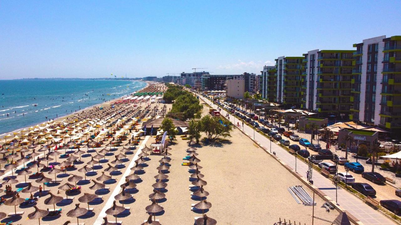 Fineloft Sea View Apartment-Spa N Pools Beach Resort Năvodari المظهر الخارجي الصورة