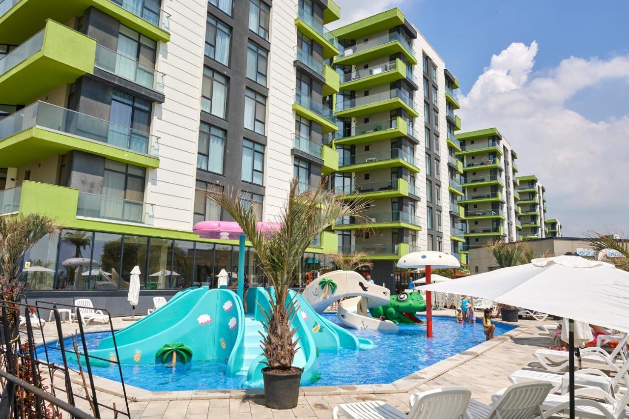 Fineloft Sea View Apartment-Spa N Pools Beach Resort Năvodari المظهر الخارجي الصورة