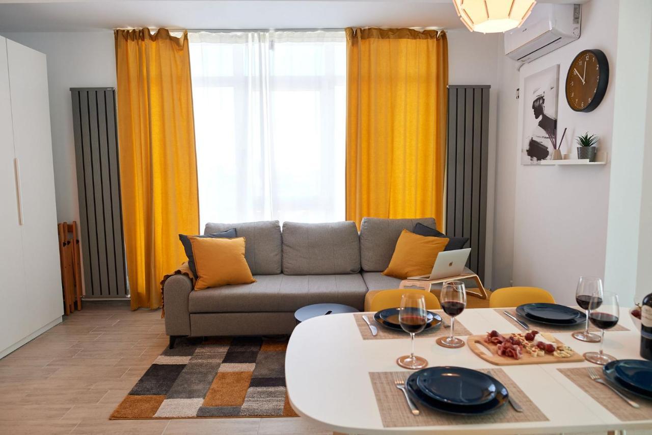 Fineloft Sea View Apartment-Spa N Pools Beach Resort Năvodari المظهر الخارجي الصورة